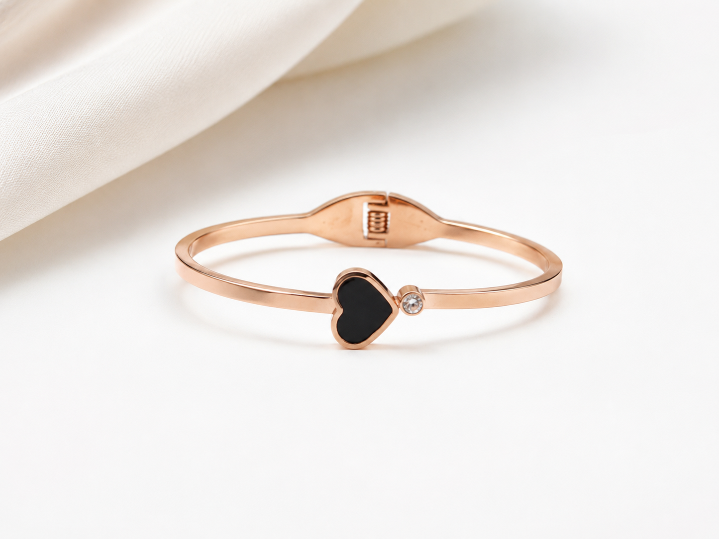 Gold Black Heart Crystal Bangle Bracelet