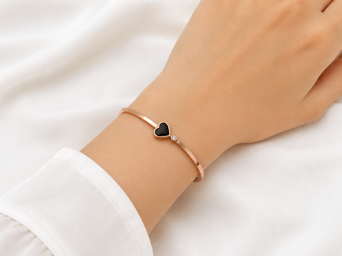 Gold Black Heart Crystal Bangle Bracelet