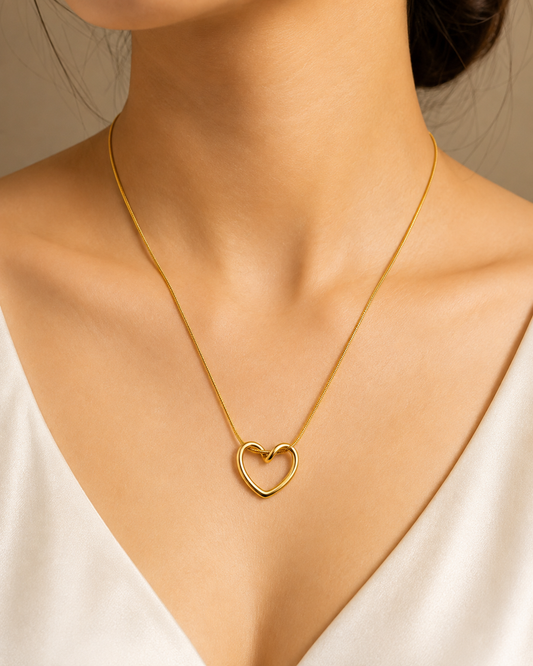 Heart Pendant Gold Necklace | Elegant Minimal Jewelry for Women