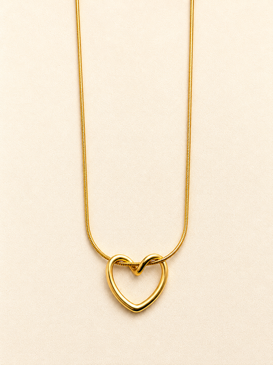 Heart Pendant Gold Necklace | Elegant Minimal Jewelry for Women